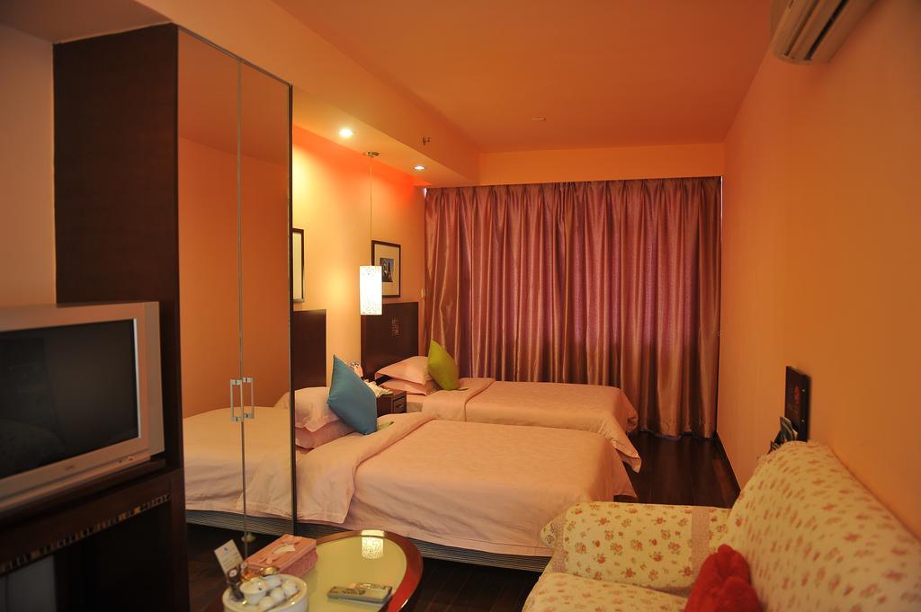 שנג'ן Chicago Suites International חדר תמונה