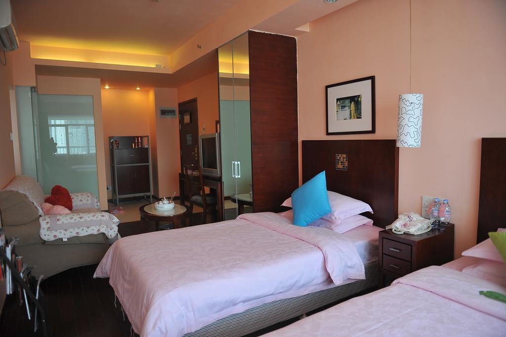 שנג'ן Chicago Suites International חדר תמונה