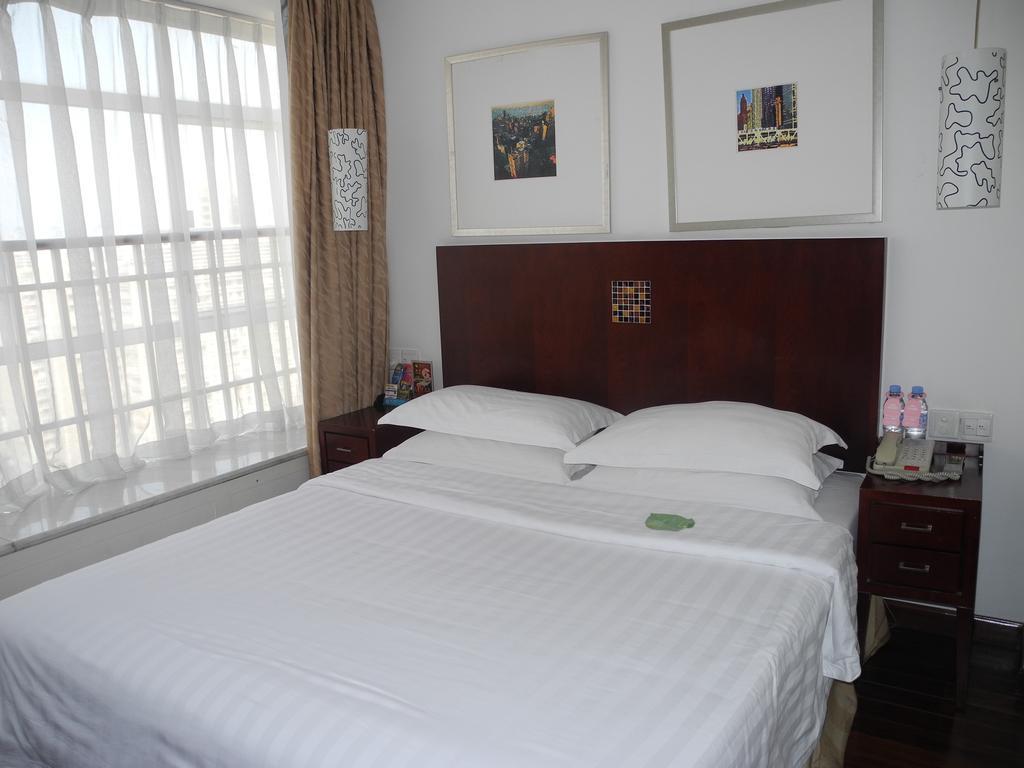 שנג'ן Chicago Suites International חדר תמונה