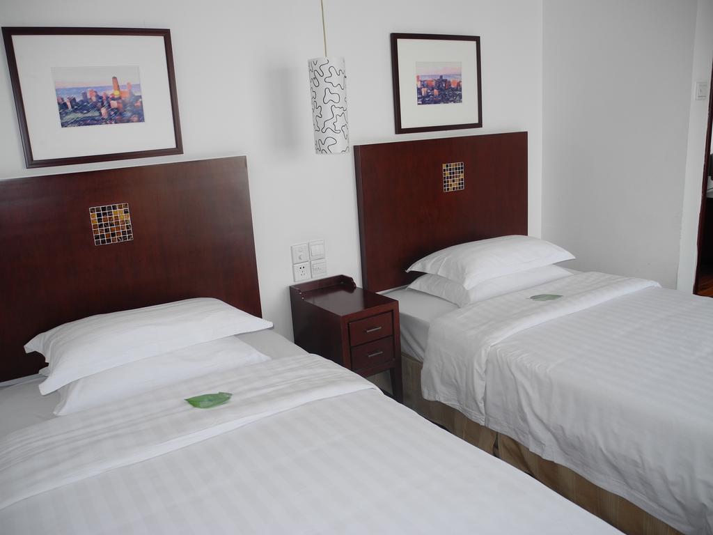 שנג'ן Chicago Suites International חדר תמונה