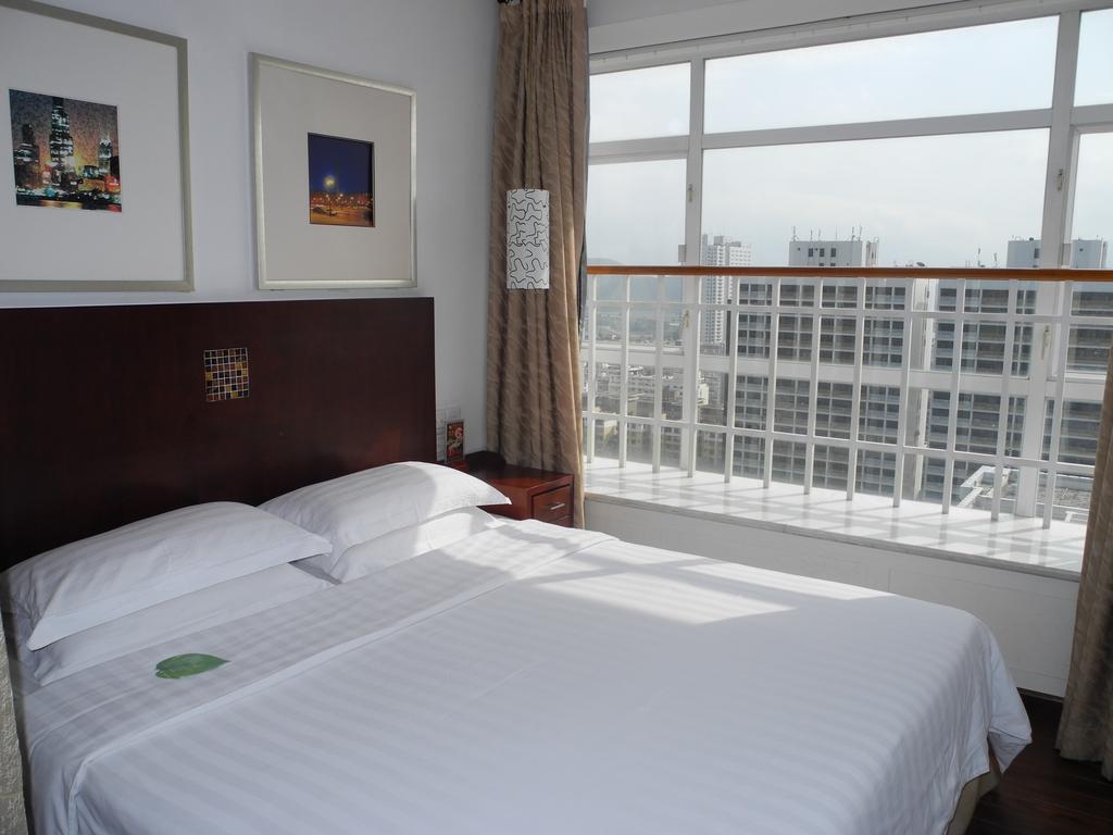 שנג'ן Chicago Suites International חדר תמונה