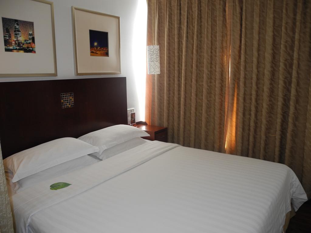 שנג'ן Chicago Suites International חדר תמונה