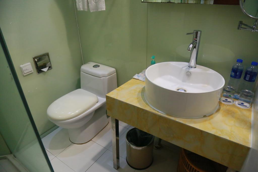 שנג'ן Chicago Suites International מראה חיצוני תמונה