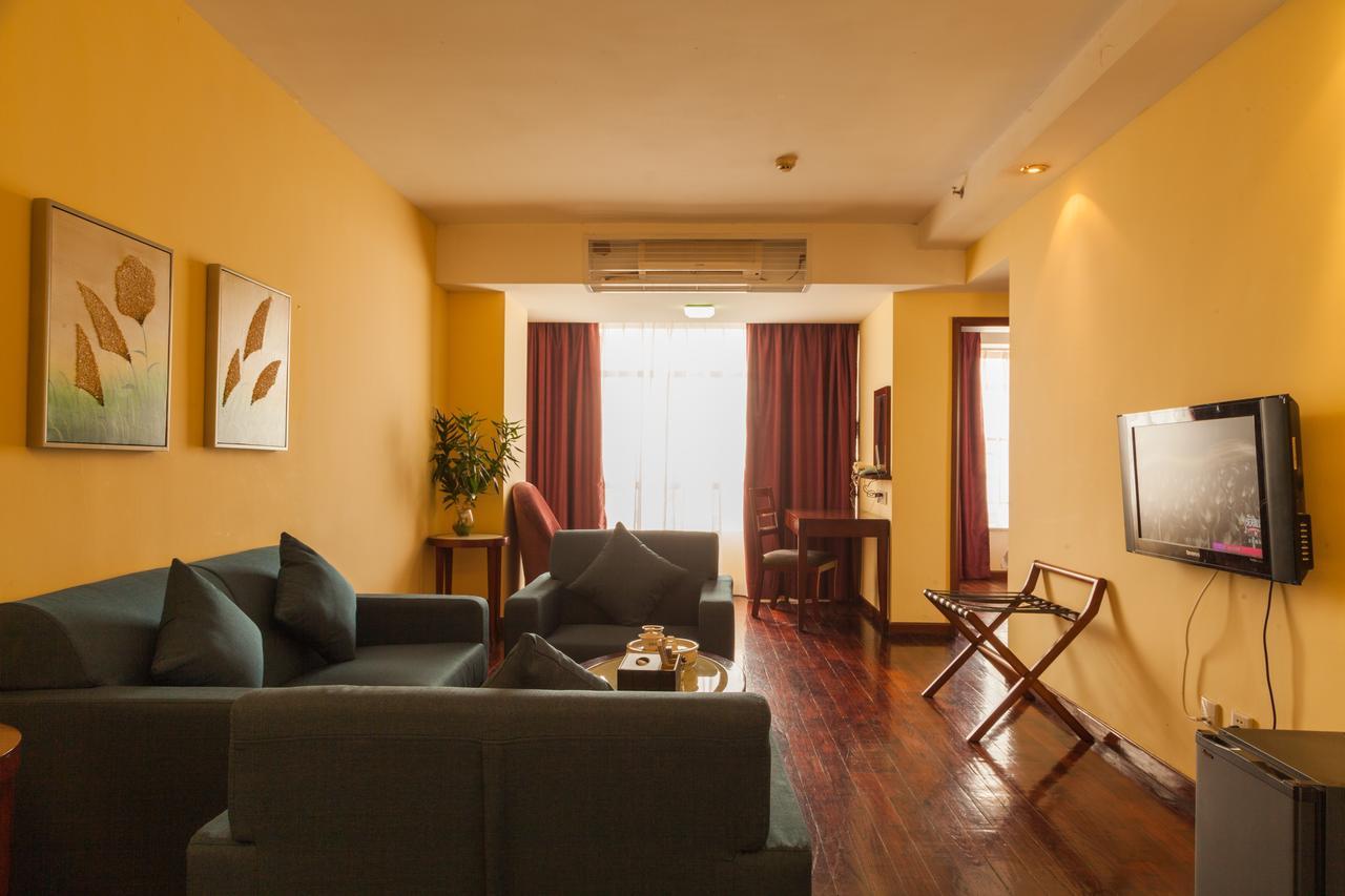 שנג'ן Chicago Suites International מראה חיצוני תמונה