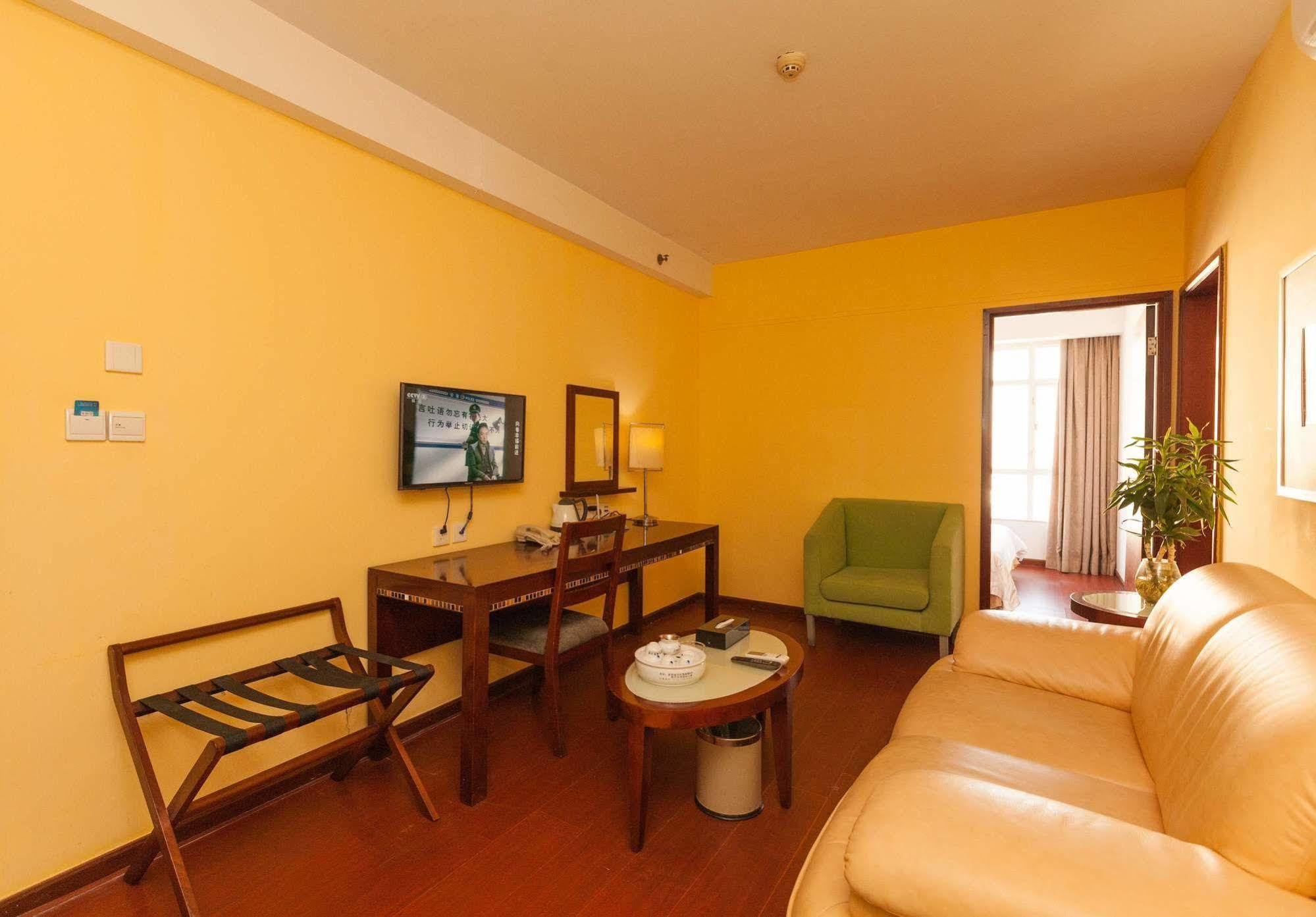 שנג'ן Chicago Suites International מראה חיצוני תמונה